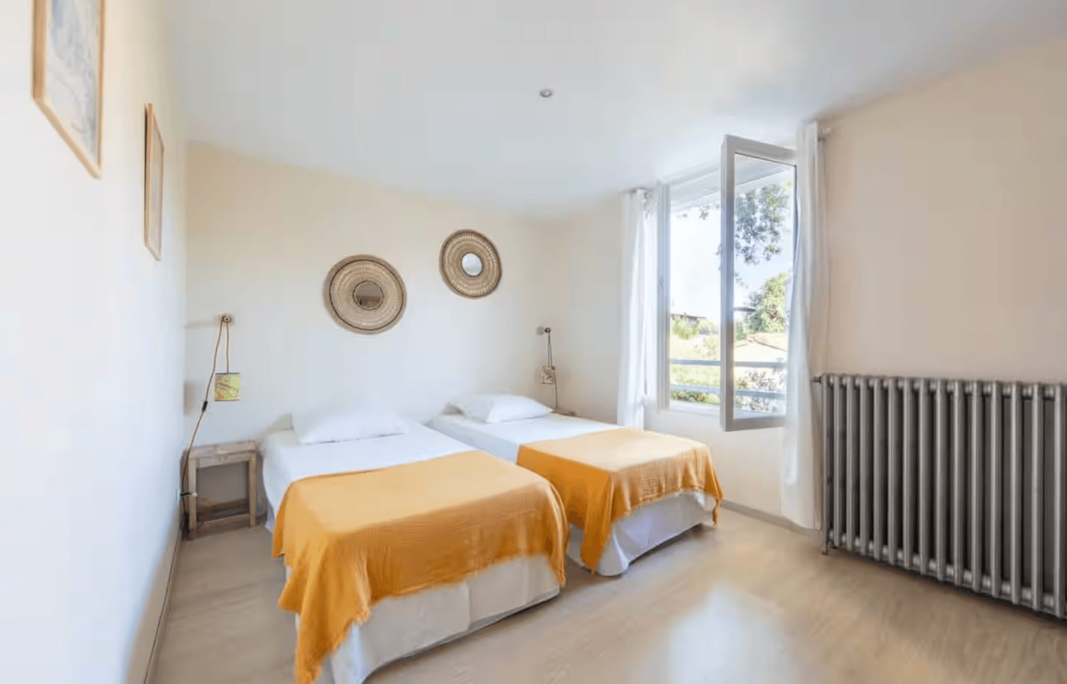 Chambre partagée (deux lits simples)